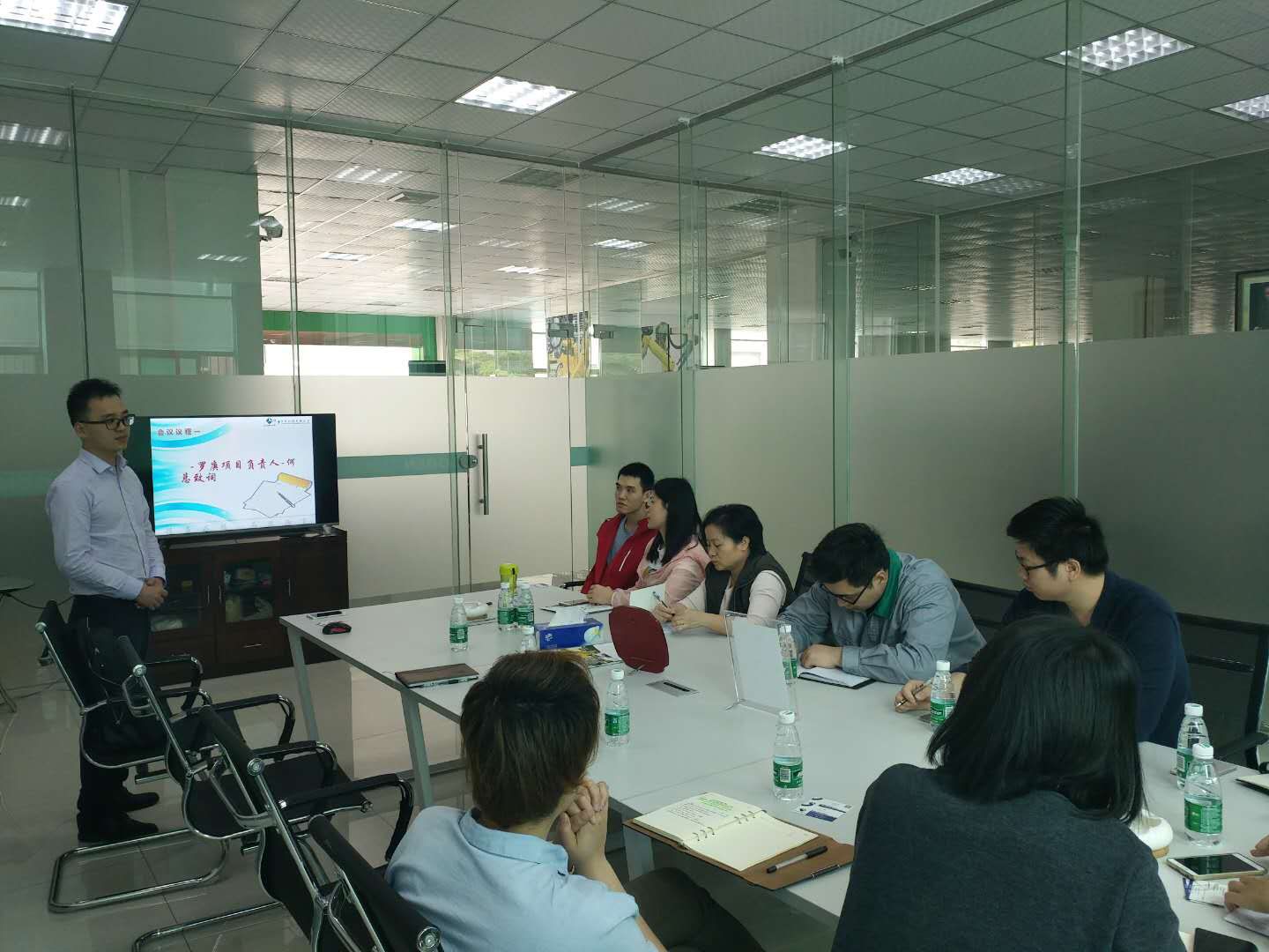 祝贺罗庚机器人签约顺景心博(中国)